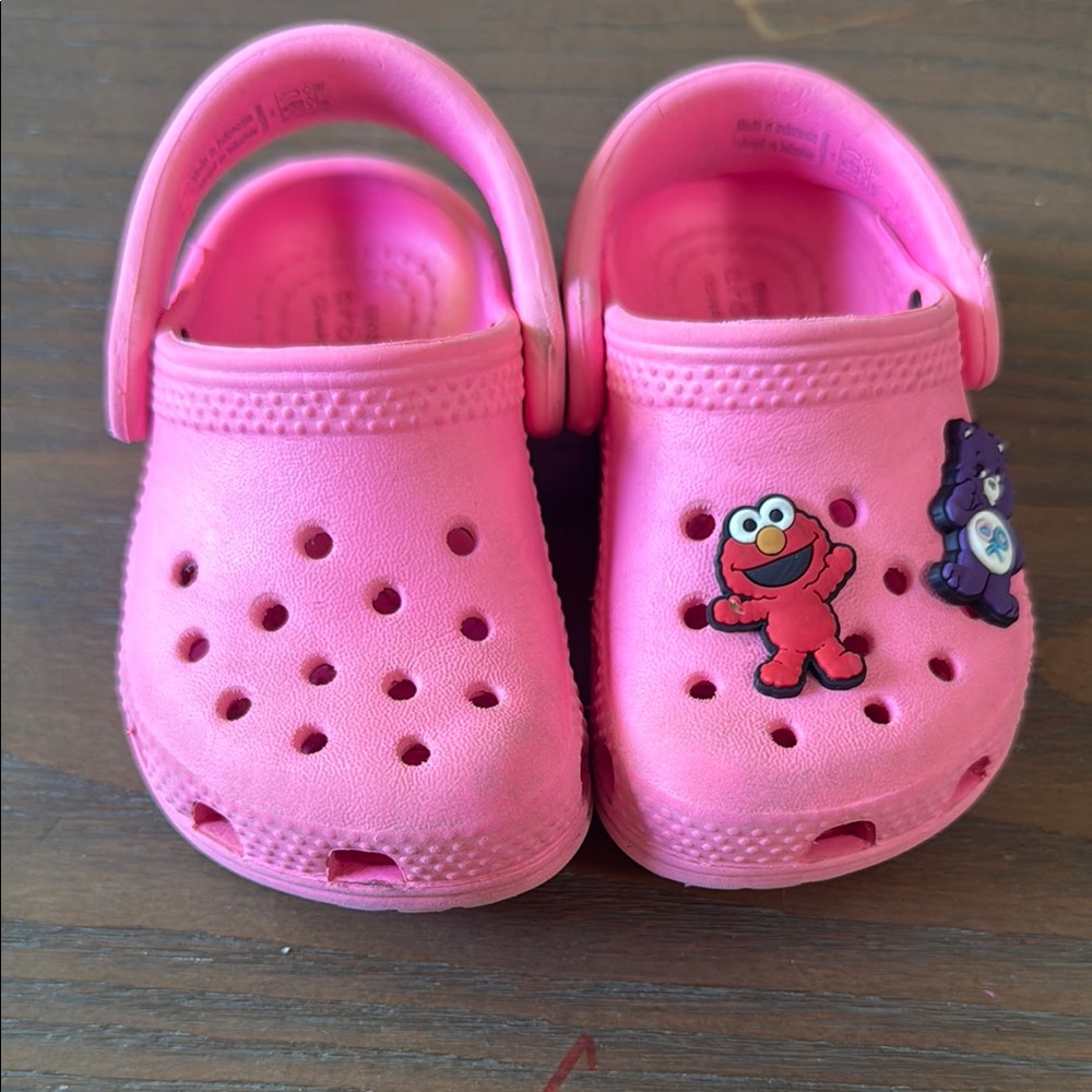 CROCS Kids Pink Slip-On Clogs with Elmo & Bear Charms